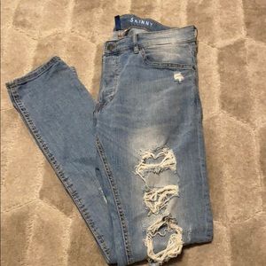 Like new Ripped skinny fit DIVIDED JEANS